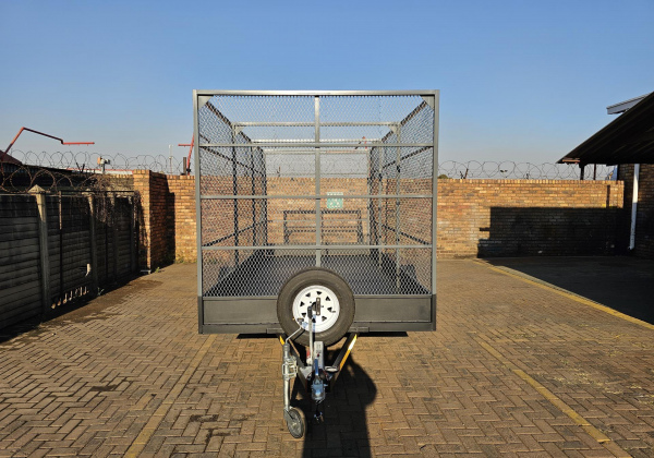 4.5 Meter Utility (Double Axle) (High)